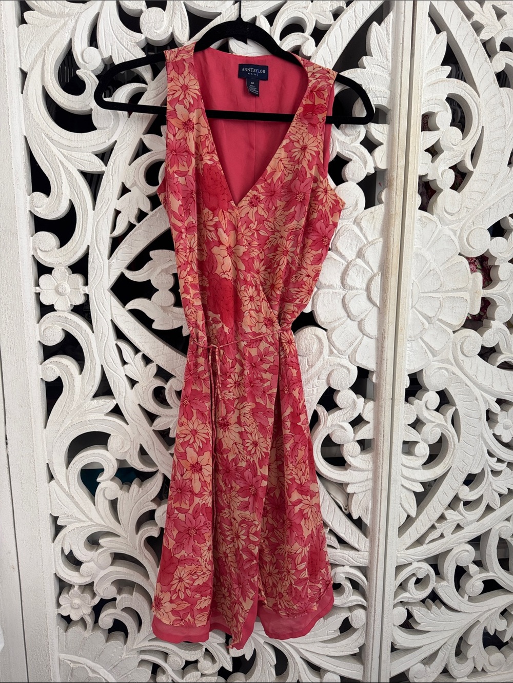 Ann Taylor Petites Vintage Silk Wrap Dress 6P Pink/ Coral Floral Watercolor Midi